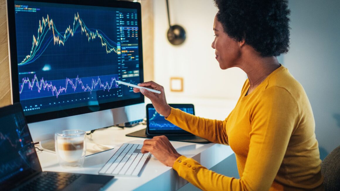 How Do Prop Firms Help Traders Build Long-Term Careers? Key Benefits and Career Growth Explained
