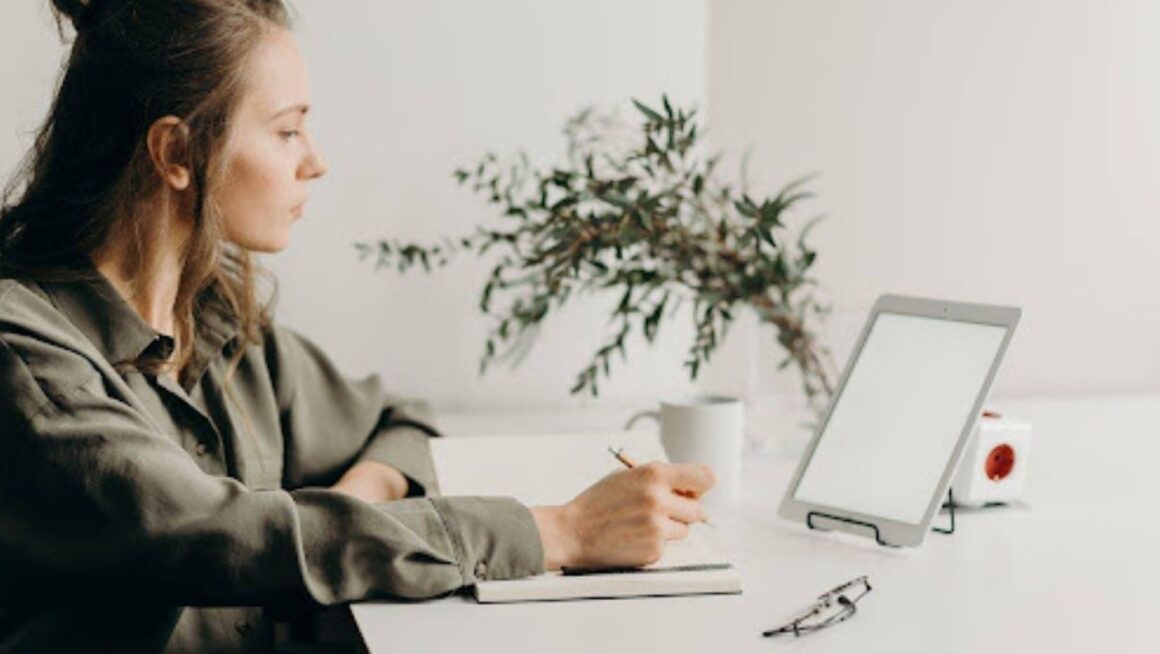 How to Build a Successful Freelance Business