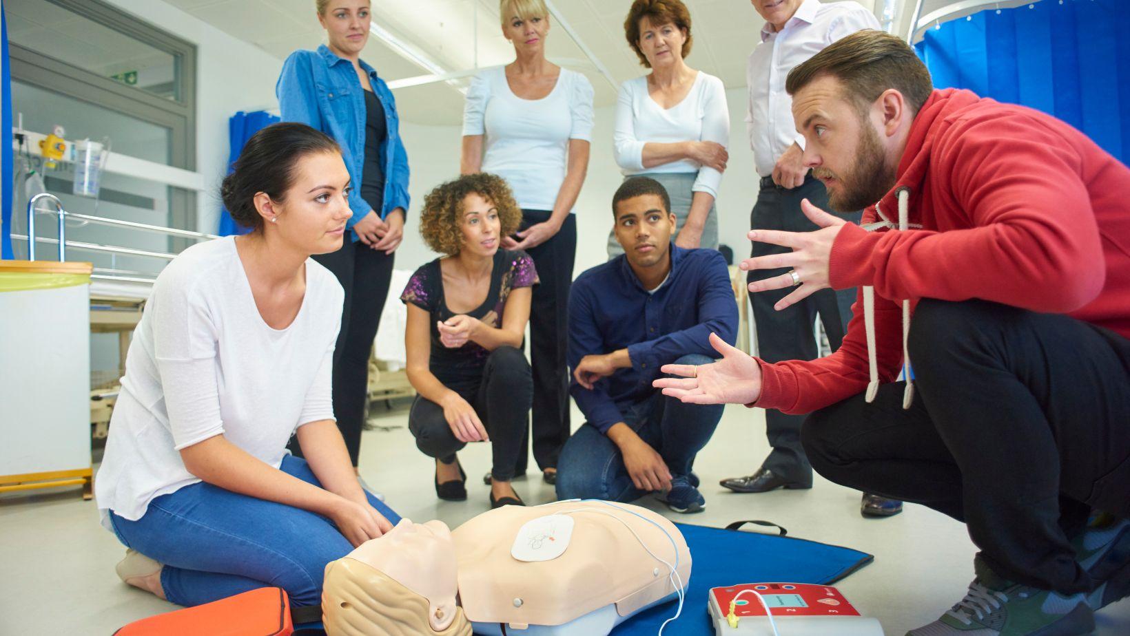 first aid training office, tech office safety, workplace first aid solutions, corporate first aid courses, office emergency preparedness, essential first aid skills, employee safety training, workplace health safety, first aid certification business, tech industry safety training
