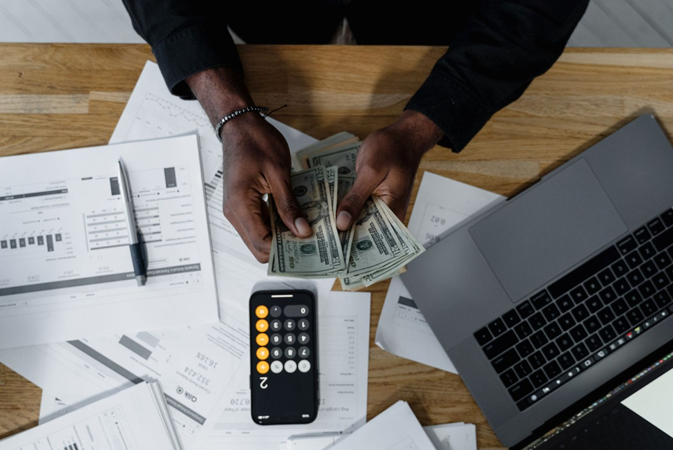 How FinOps Helps Engineering Teams Control Cloud Spending How FinOps Helps Engineering Teams Control Cloud Spending